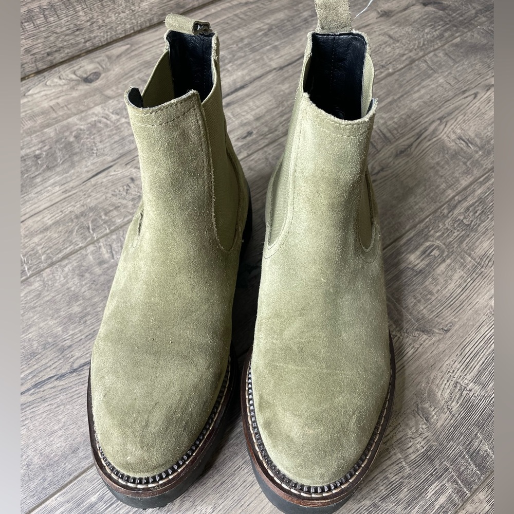 Caslon Miller Chelsea Lug Boot Water Resistant Size 5 1/2 Suede Olive Green